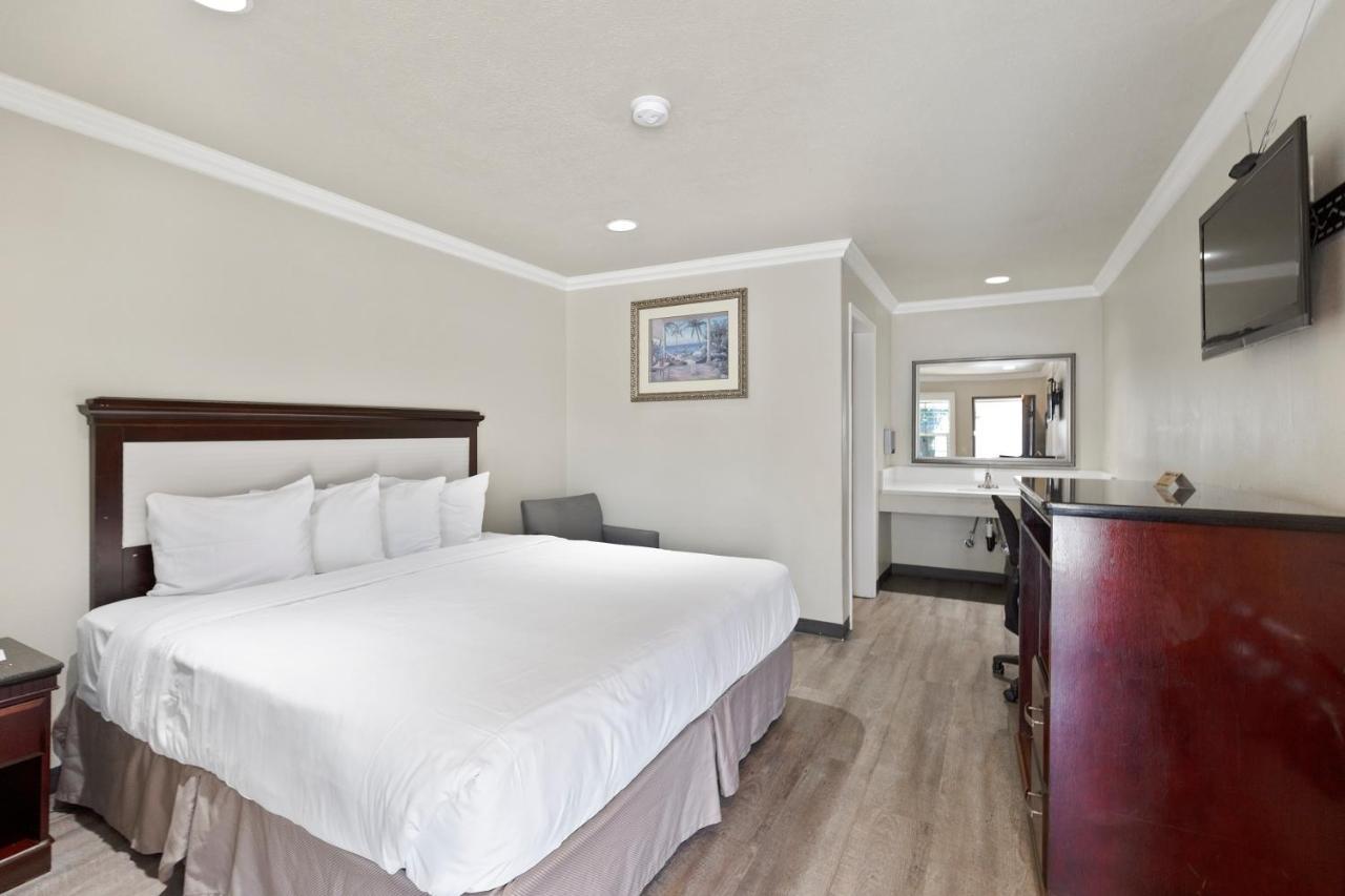 Le Blanc Inn & Suites El Monte Zewnętrze zdjęcie
